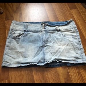 Lei Jean Skirt size 13